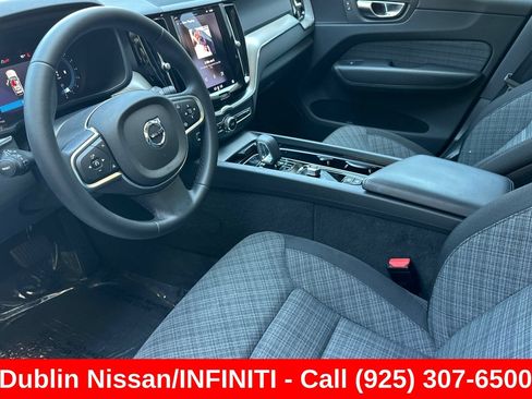 Used 2023 Volvo XC60 B5 Core w/ Protection Package Premier FWD image 10