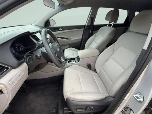 Used 2018 Hyundai Tucson SEL FWD image 19