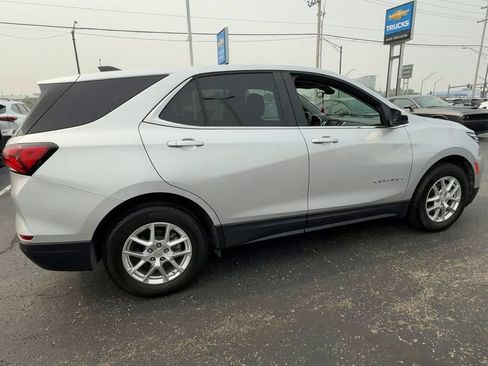 Used 2022 Chevrolet Equinox LT FWD image 9