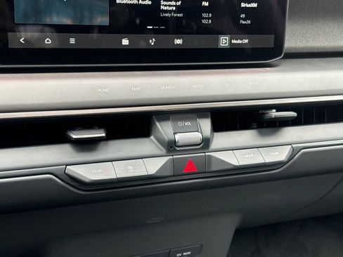 New 2026 Kia EV9 Light image 20