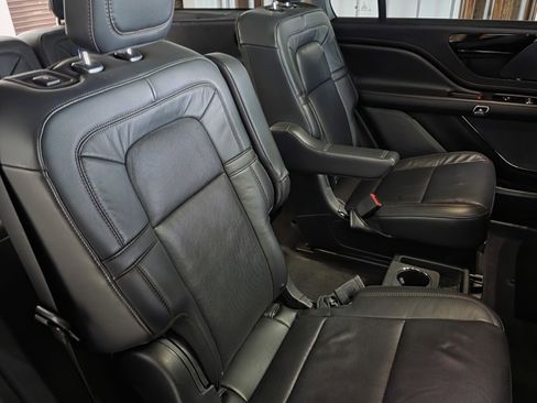 Used 2024 Lincoln Aviator Reserve image 25