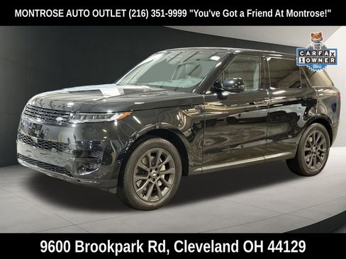 Used 2024 Land Rover Range Rover Sport SE AWD/4WD image 2