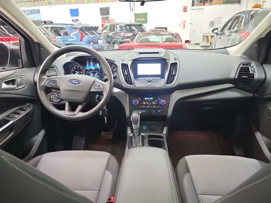 Used 2018 Ford Escape SE w/ SE Sync 3 Package AWD/4WD image 11