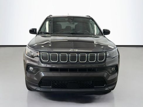 Used 2022 Jeep Compass Latitude AWD/4WD image 2