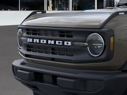 New 2025 Ford Bronco 2-Door AWD/4WD image 32