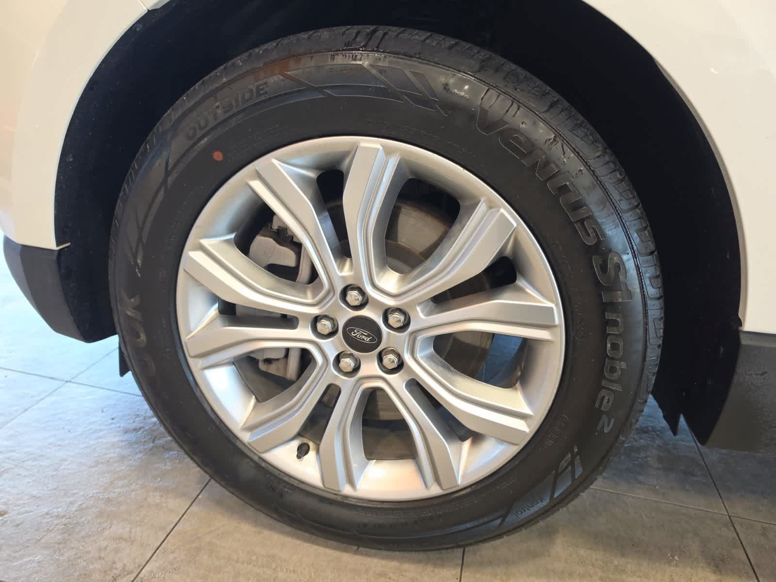 Used 2024 Ford Edge Titanium w/ Equipment Group 301A AWD/4WD image 13