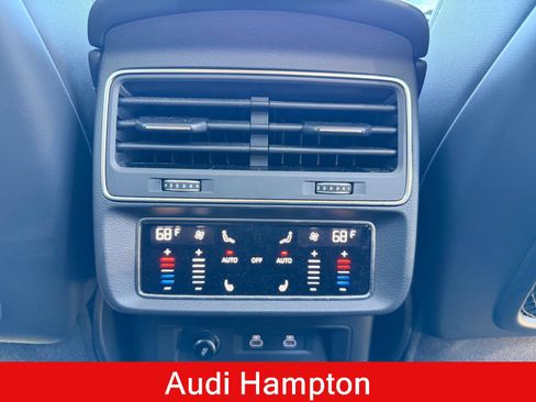 Used 2023 Audi Q7 3.0T Premium Plus w/ Premium Plus Package AWD/4WD image 21