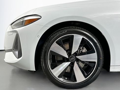 Used 2025 Audi A5 2.0T Premium w/ 19" Wheel Package AWD/4WD image 12
