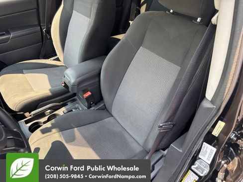 Used 2014 Jeep Compass Sport w/ Power Value Group AWD/4WD image 23