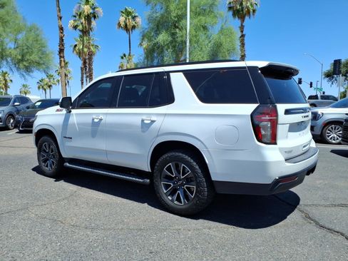 Used 2023 Chevrolet Tahoe Z71 w/ Luxury Package AWD/4WD image 7