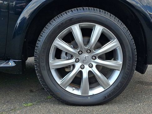 Used 2011 INFINITI QX56 4WD w/ Deluxe Touring Pkg image 8