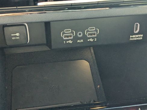 Used 2022 Jeep Wagoneer Series III w/ Premium Group I image 24