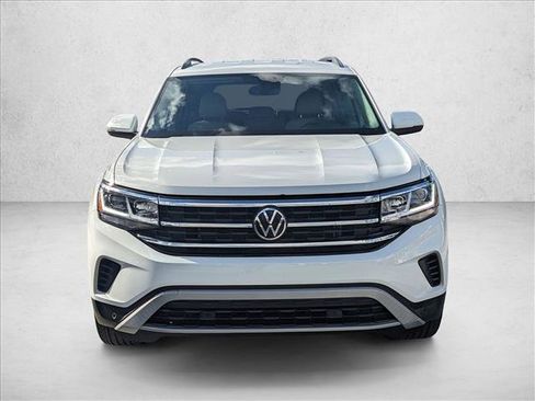 Used 2022 Volkswagen Atlas SE w/ Black Wheel Package image 2
