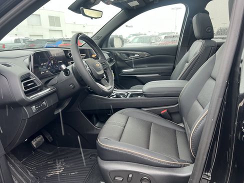 New 2026 Chevrolet Traverse High Country image 4