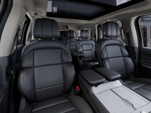 New 2027 Lincoln Navigator Reserve RWD image 10