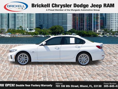 Used 2023 BMW 330e w/ Driving Assistance Package RWD image 8