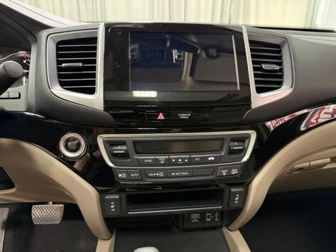 Used 2017 Honda Ridgeline RTL-E image 12