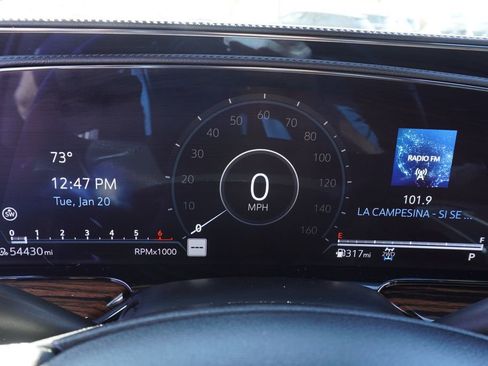 Used 2023 Cadillac Escalade Premium Luxury image 23