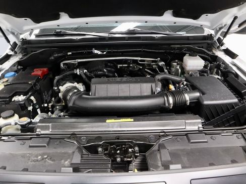 Certified 2025 Nissan Frontier S AWD/4WD image 16