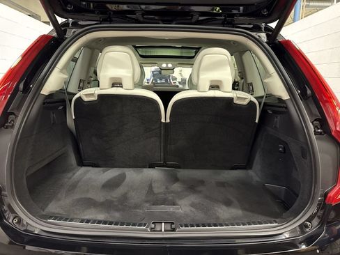Used 2023 Volvo XC90 B6 Plus AWD/4WD image 27