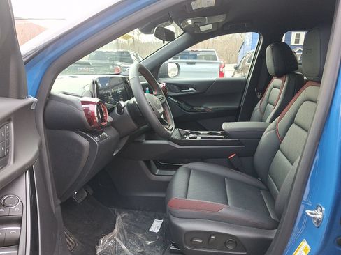 New 2026 Chevrolet Equinox RS w/ Convenience Package III AWD/4WD image 13