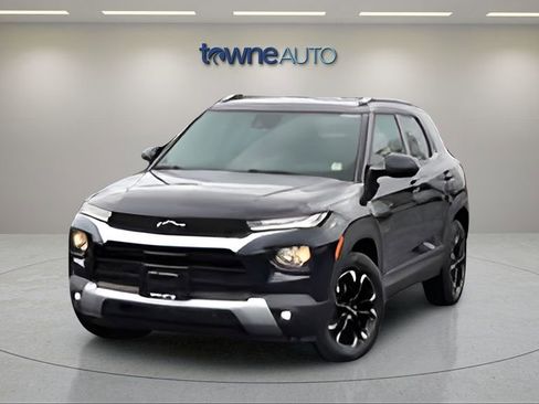 Used 2021 Chevrolet TrailBlazer LT w/ Convenience Package AWD/4WD image 9