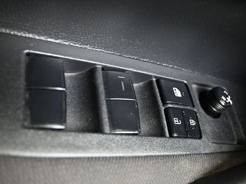 Used 2024 Toyota Corolla LE FWD image 29