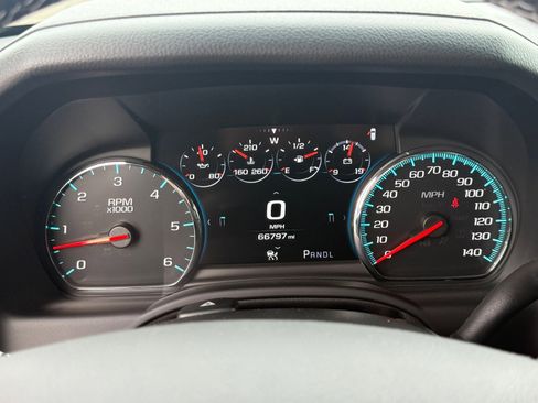 Used 2018 GMC Yukon Denali w/ Denali Ultimate Package AWD/4WD image 15