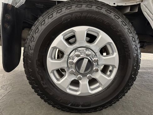 Used 2023 Ford F250 XLT image 28