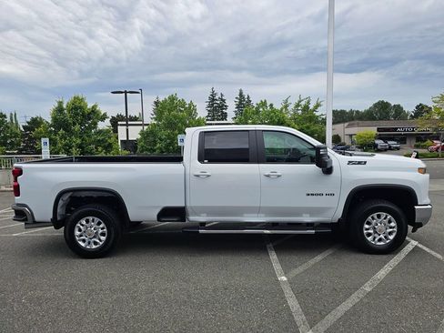 New 2026 Chevrolet Silverado 3500 LT w/ All Star Edition AWD/4WD image 6