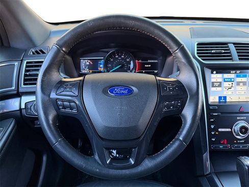 Used 2019 Ford Explorer Sport image 25
