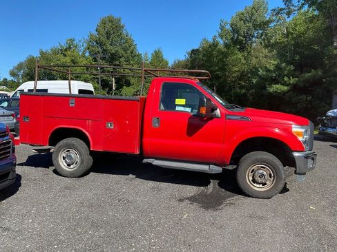 Used 2016 Ford F250 XL w/ Power Equipment Group image 4