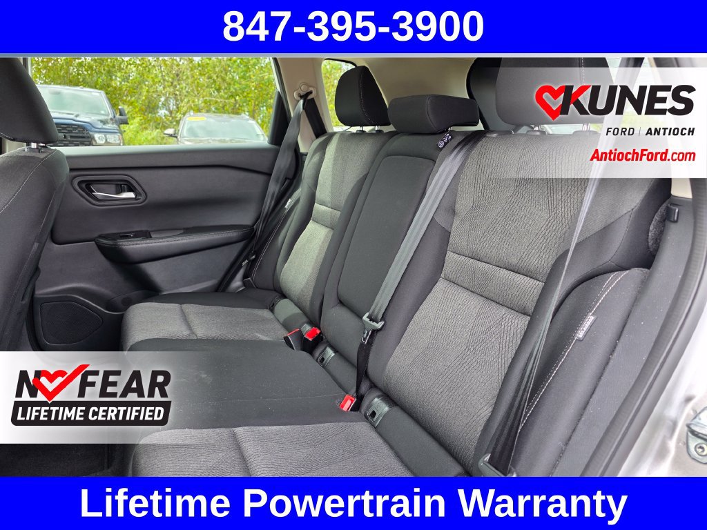 Used 2025 Nissan Rogue SV AWD/4WD image 26