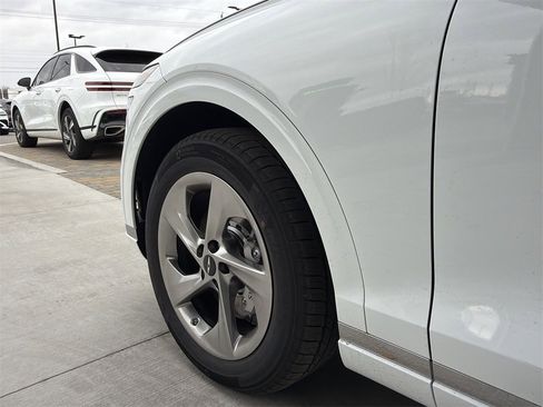 New 2026 Genesis GV70 2.5T Advanced image 19