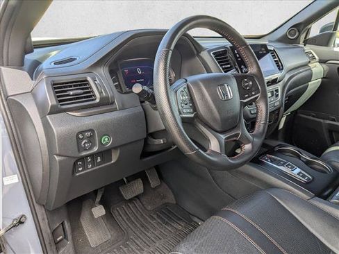 Used 2023 Honda Passport TrailSport image 10