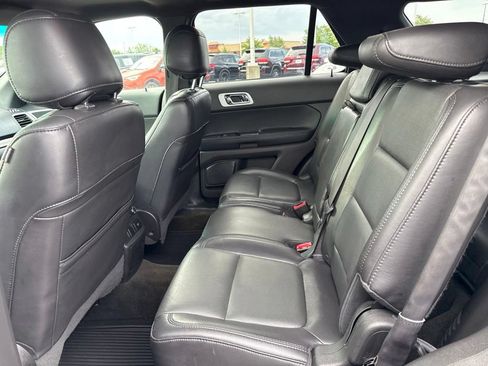 Used 2014 Ford Explorer Limited w/ Equipment Group 302A AWD/4WD image 14