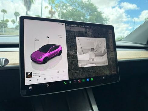 Used 2023 Tesla Model Y Performance AWD/4WD image 8