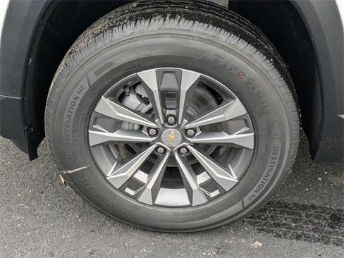 New 2026 Chevrolet Equinox LT w/ Safety and Technology Package image 32