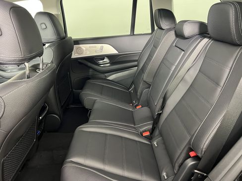 New 2026 Mercedes-Benz GLS 450 4MATIC image 21