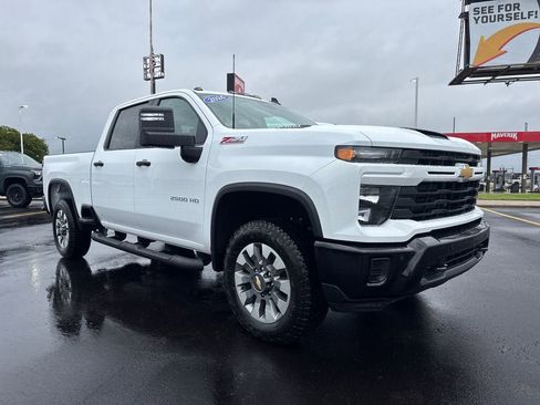 New 2026 Chevrolet Silverado 2500 Custom w/ Custom Convenience Package AWD/4WD image 8