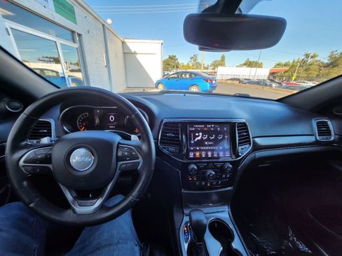 Used 2019 Jeep Grand Cherokee Limited X AWD/4WD image 13