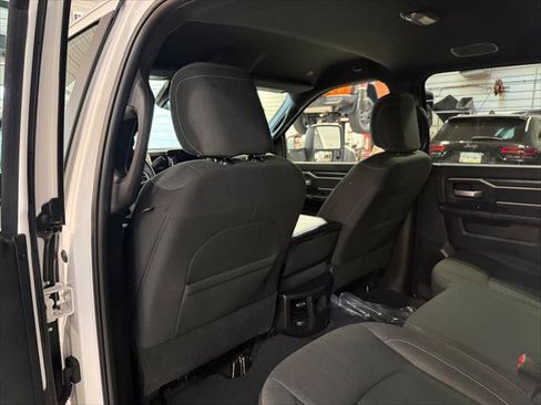 Certified 2025 RAM 2500 Big Horn AWD/4WD image 31