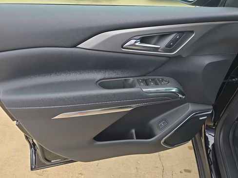 New 2026 Chevrolet Traverse LT w/ Enhanced Driving Package FWD image 19
