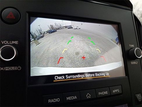 Used 2024 Subaru Impreza 2.0i image 4