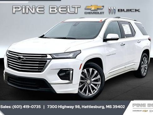 Used 2023 Chevrolet Traverse Premier image 10