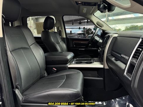 Used 2017 RAM 1500 Laramie w/ Convenience Group AWD/4WD image 37