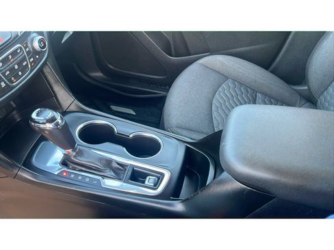 Used 2018 Chevrolet Equinox LT FWD image 20