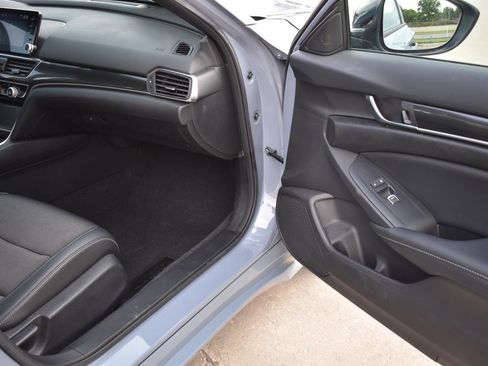Used 2022 Honda Accord Sport image 13