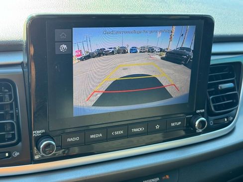 Used 2022 Kia Rio S image 28