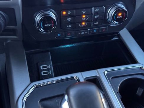 Used 2020 Ford F150 Lariat w/ Equipment Group 502A Luxury image 17